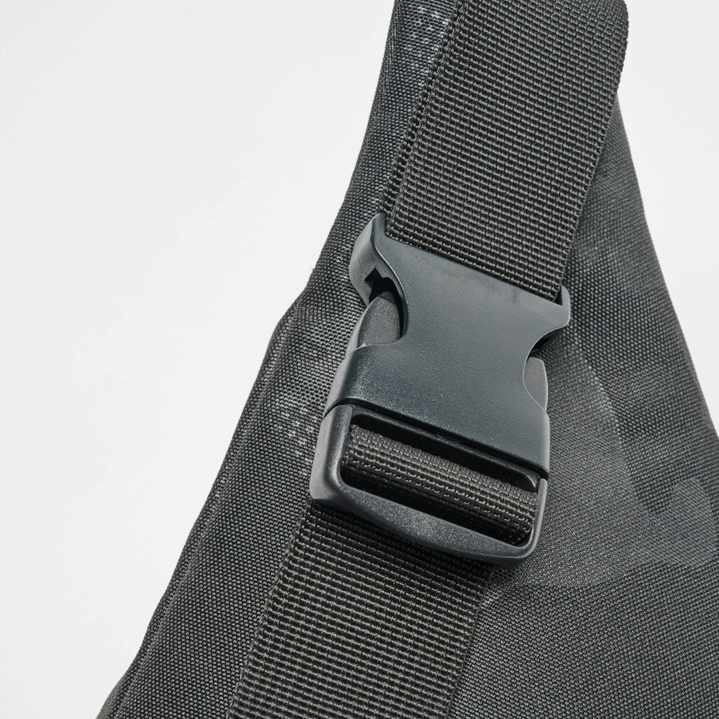 Riñonera CAMOBLACK AC973