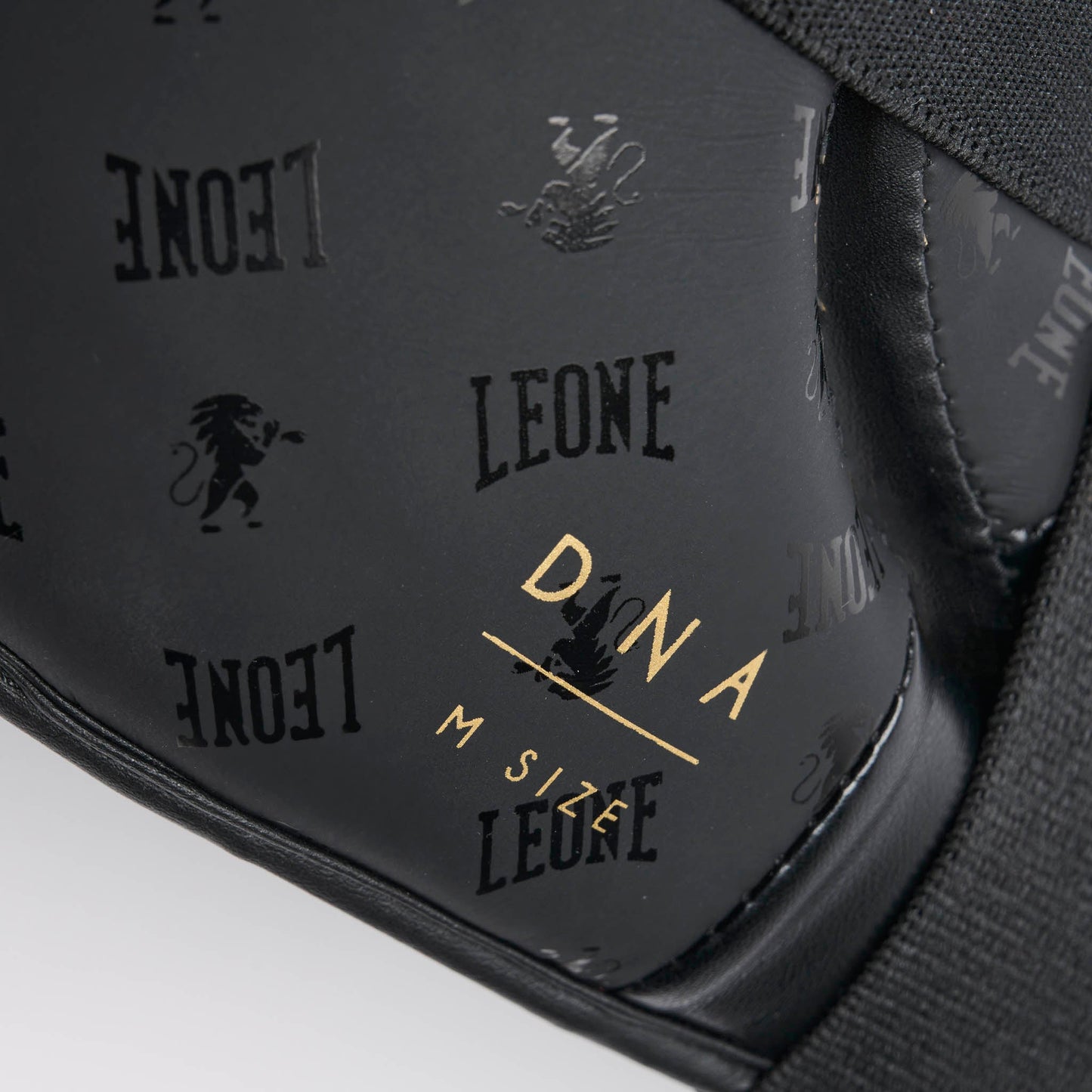 Botin protectivo DNA CL166