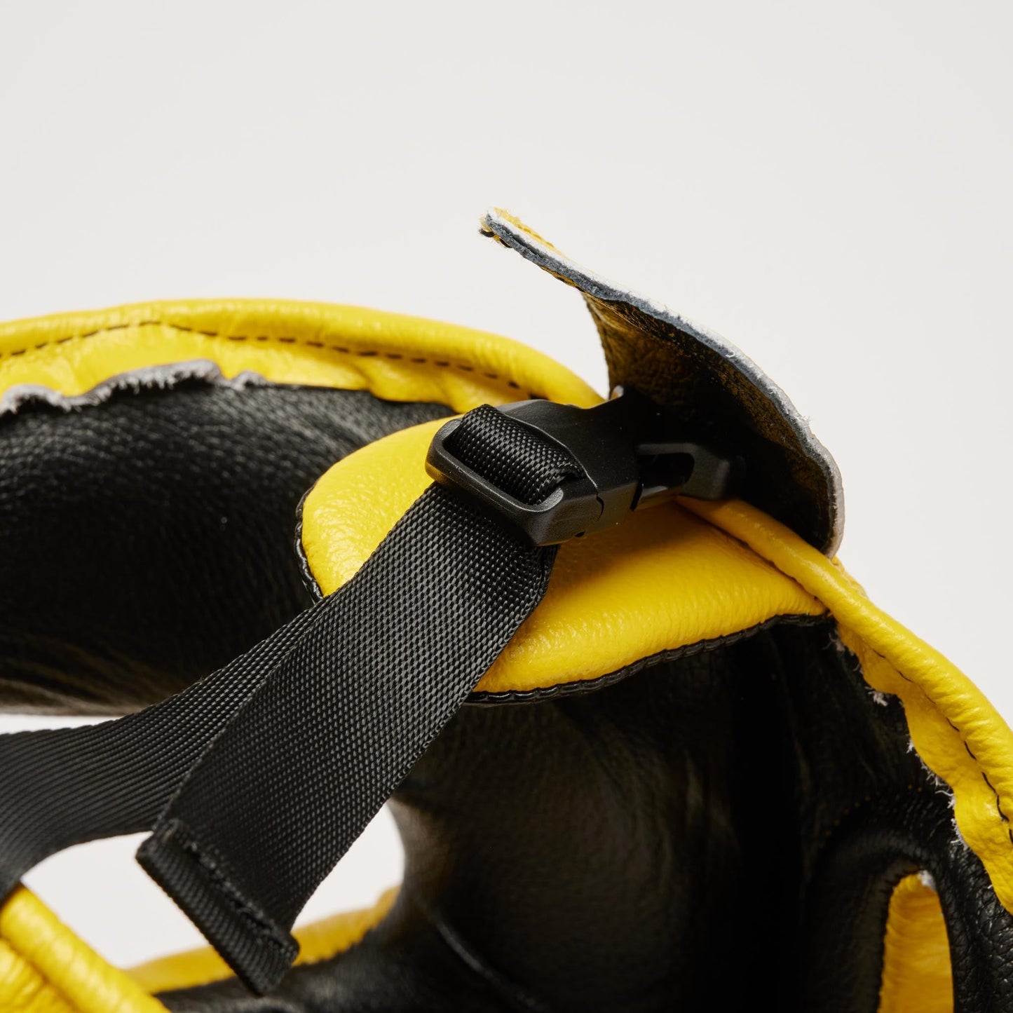 Casco Protector con barra NERON CSB02