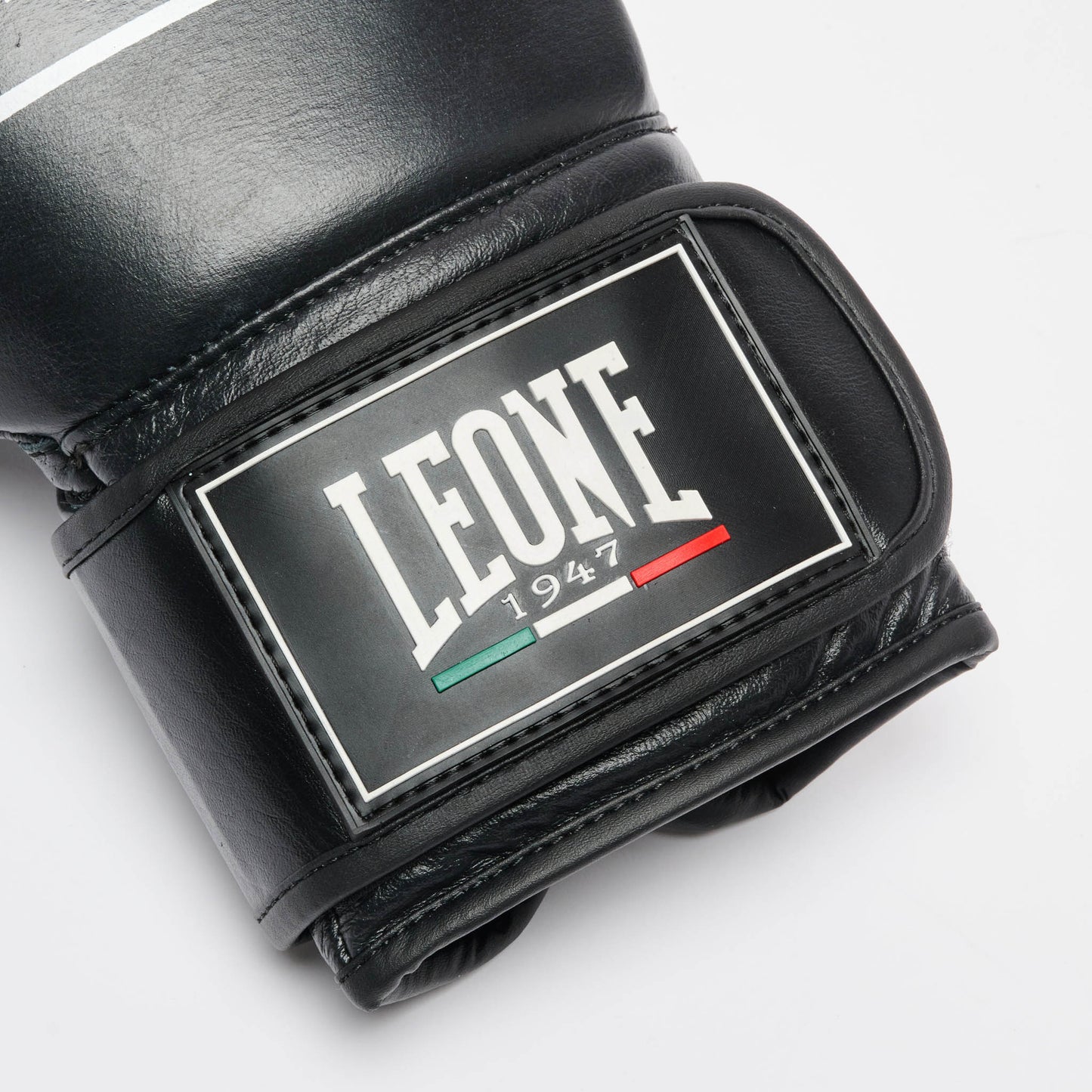 Guantes de Boxeo SHOCK PRO GN057