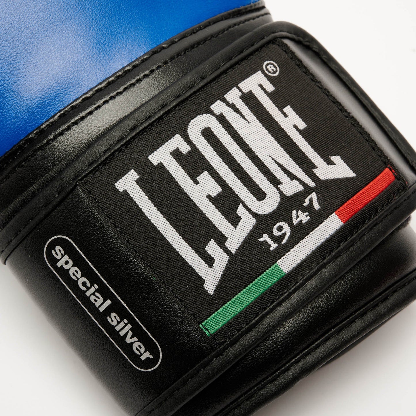 Guantes de Boxeo THUNDER GN383